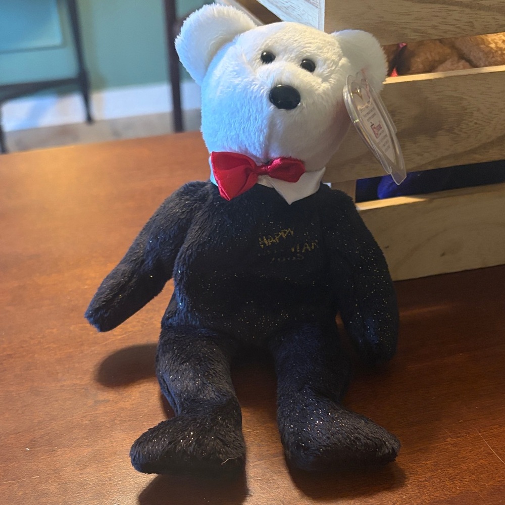Ty Beanie Babies Happy New Year 2005 Bear Plush